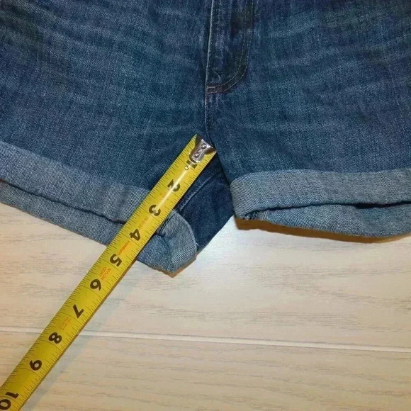 Gap 1969 sexy boyfriend denim Jean shorts Size 26 - Picture 8 of 8